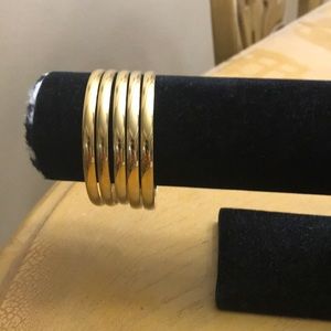 Stainless steel bangle